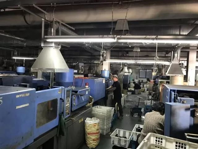 Dejing的凈??制鞋廠除臭劑,治理揮發性有機化合物(VOC)廢氣.jpg Dejing的凈??制鞋廠除臭劑,治理揮發性有機化合物(VOC)廢氣.jpg